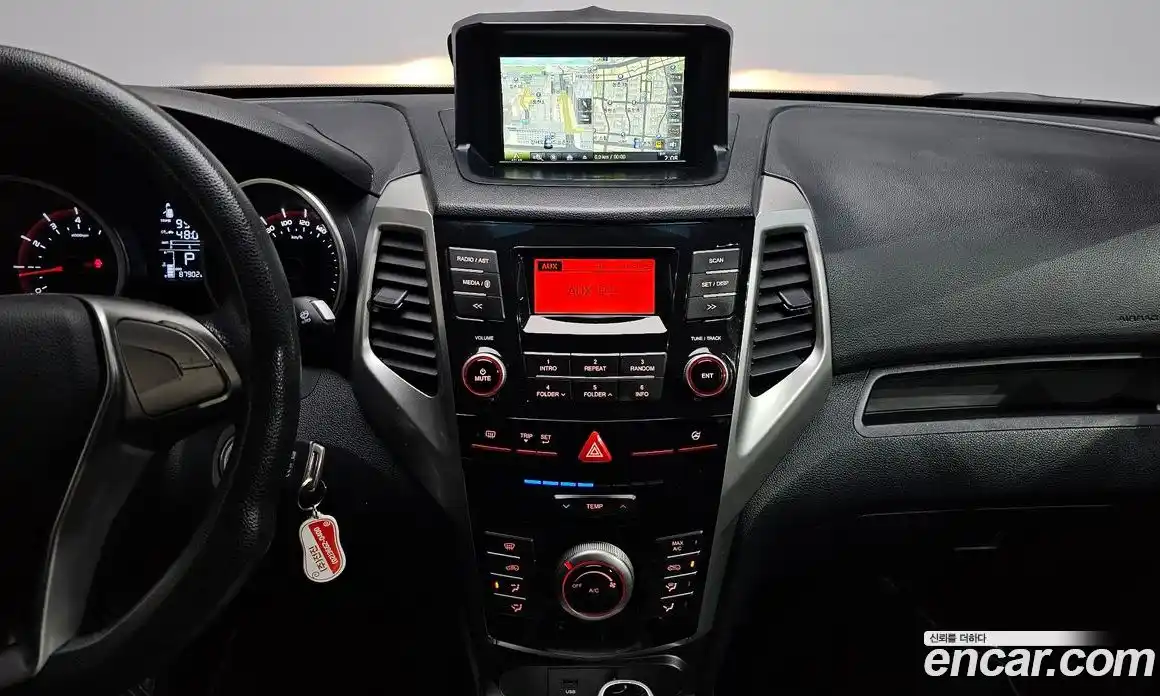 SsangYong TIBOLI 2015 1.6 Автомат в Москве № 1246059, фото 14