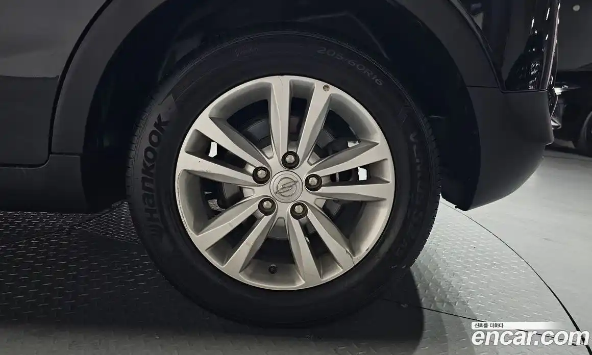 SsangYong TIBOLI 2015 1.6 Автомат в Москве № 1246059, фото 5