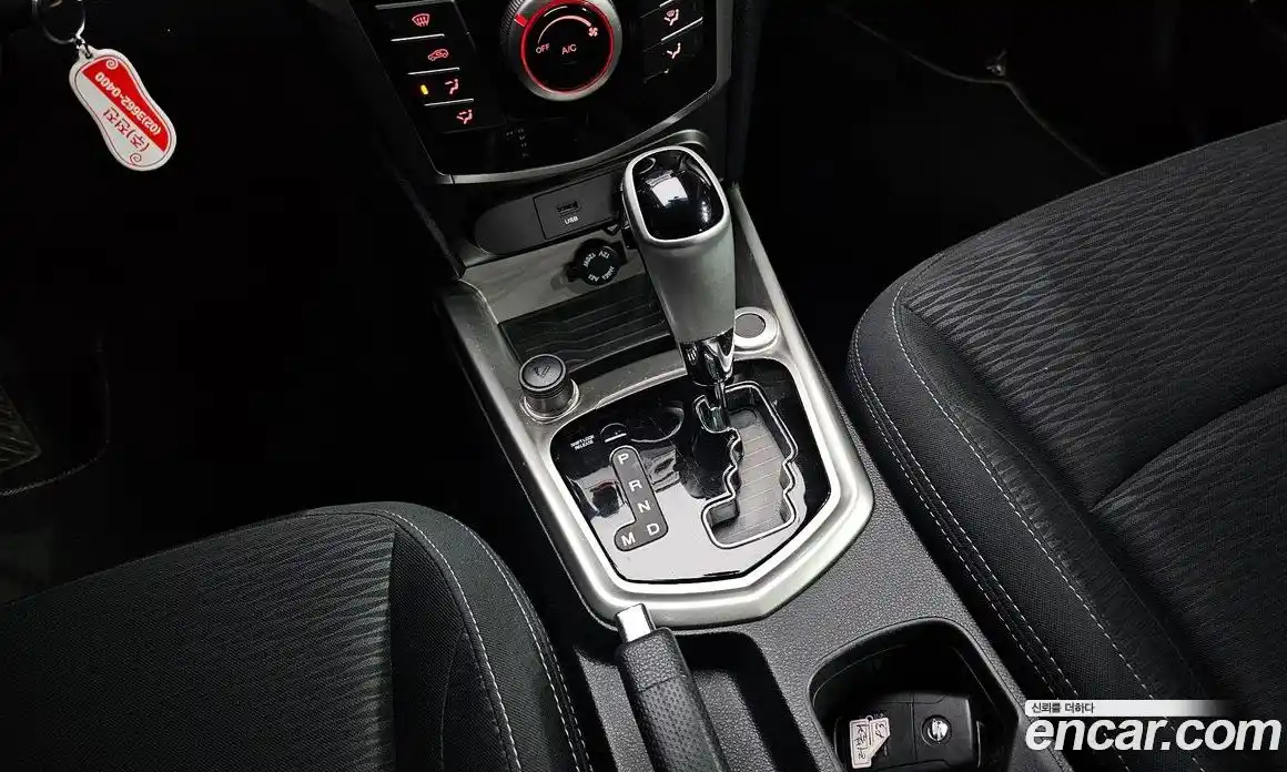 SsangYong TIBOLI 2015 1.6 Автомат в Москве № 1246059, фото 9