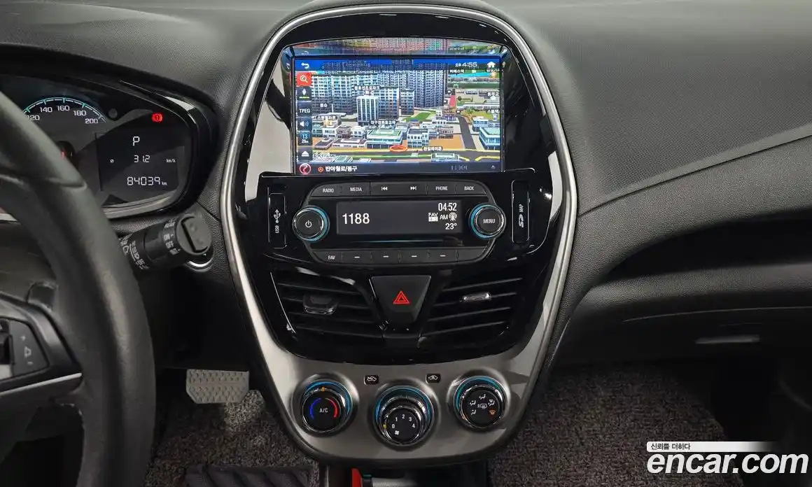 Chevrolet Spark 2016 1.0 гидро в Москве, фото 15