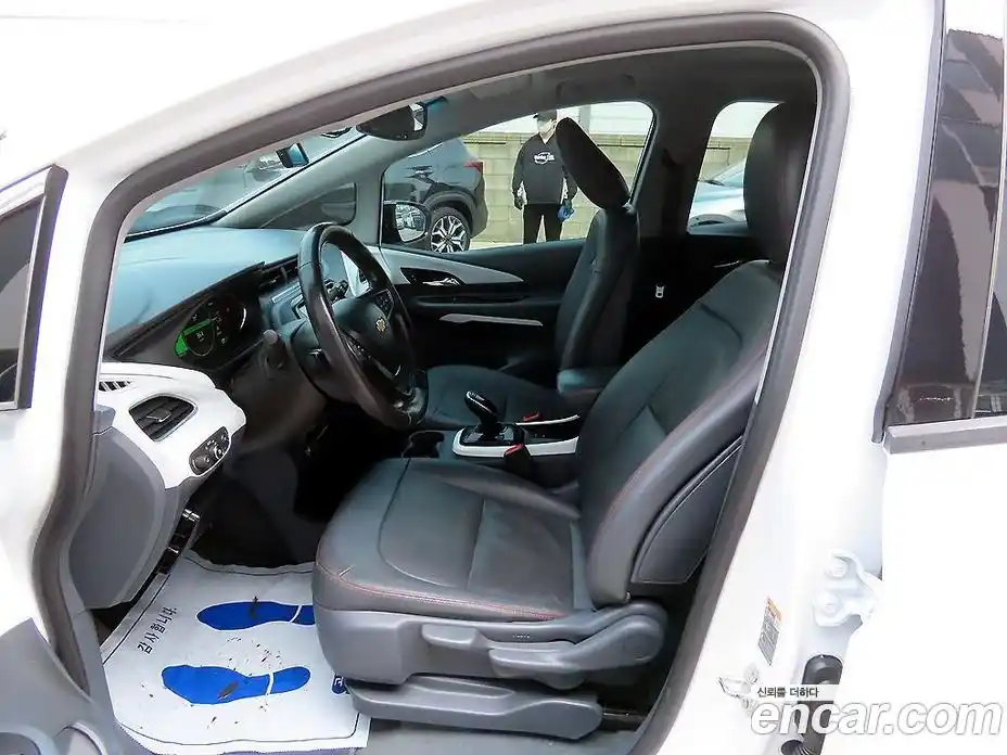 Chevrolet Bolt EV 2018 0.2 Автомат в Москве № 1247414, фото 10