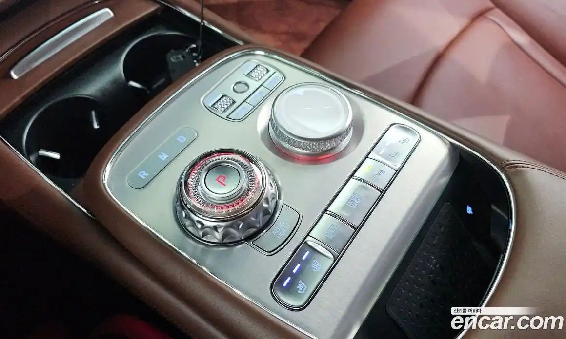 Genesis G90 2023 3.5 Автомат в Москве № 1248405, фото 9