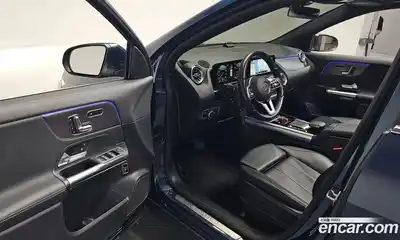 Mercedes-Benz GLA-Class 2021 2.0 гидро в Москве № 1249082, миниатюра 10