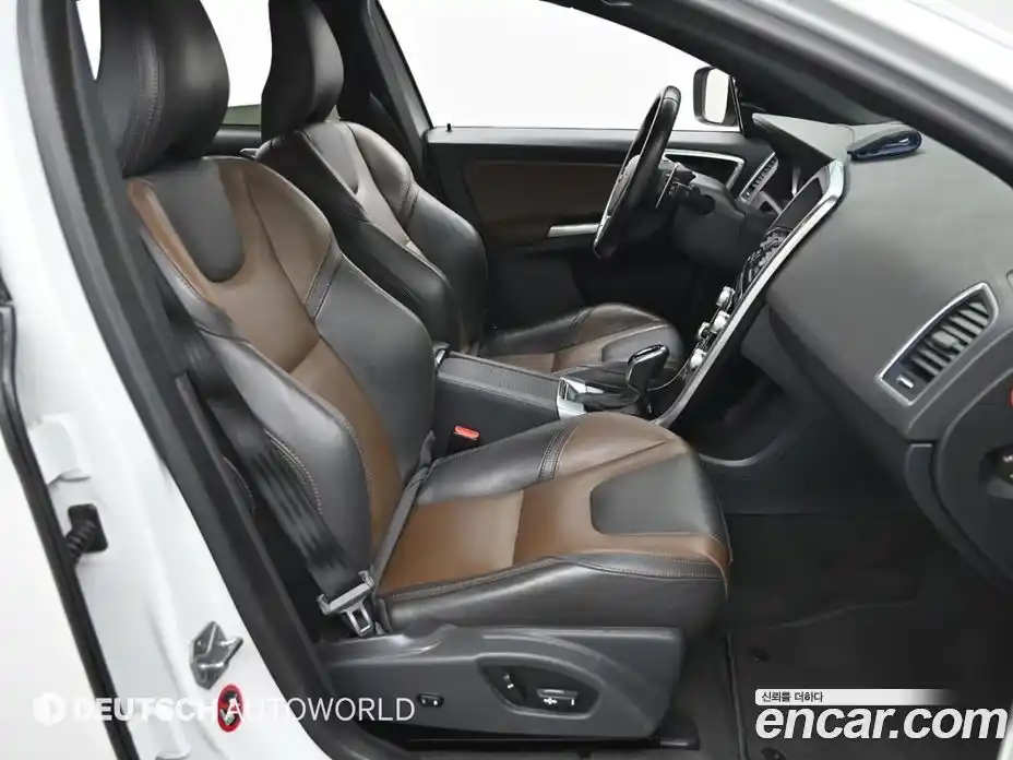 Volvo XC60 2016 2.4 гидро в Москве № 1250054, фото 10