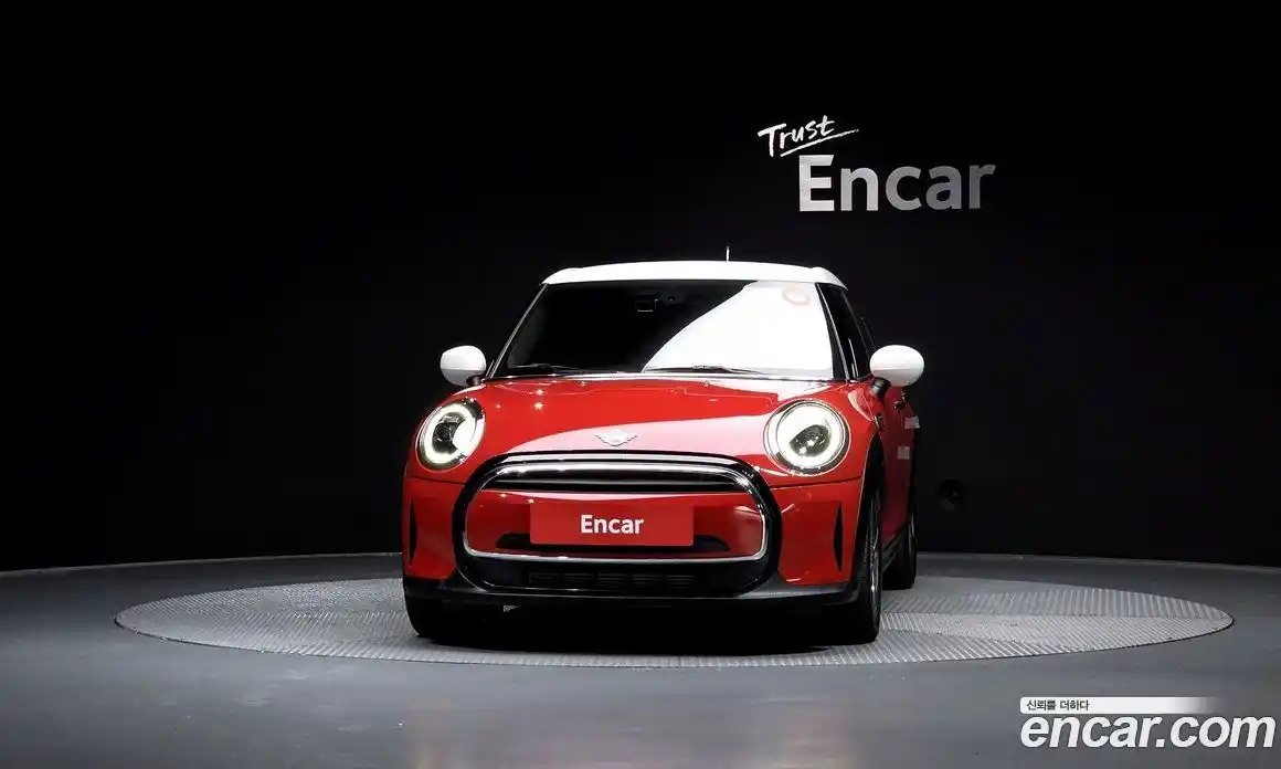 Mini Cooper 2021 1.5 гидро в Москве № 1250768, фото 3