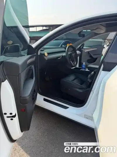 Tesla Model Y 2024 гидро в Москве № 1251006, миниатюра 9