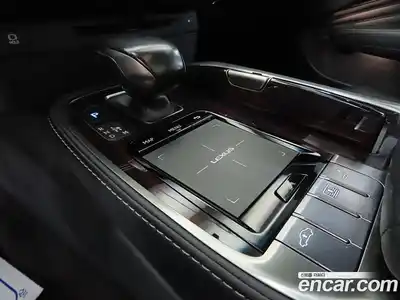 Lexus LS 2018 3.4 гидро в Москве № 1251126, миниатюра 9