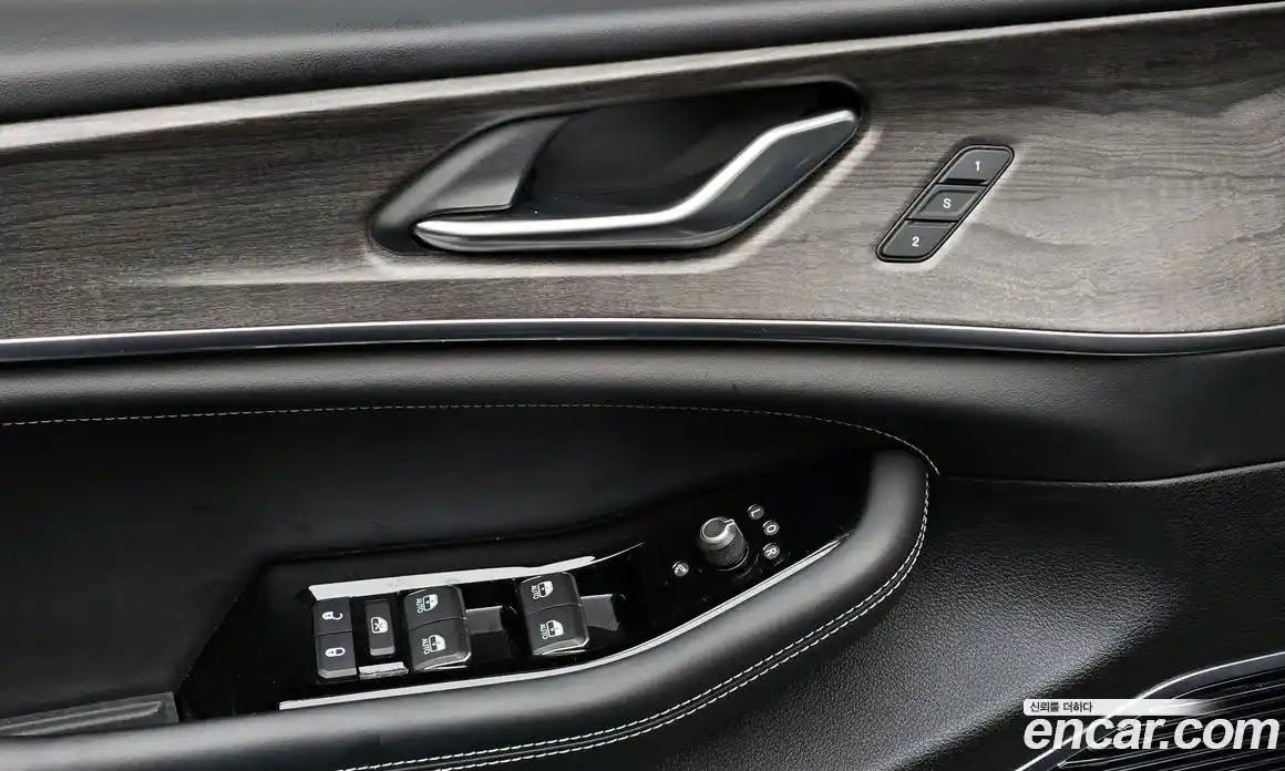 Jeep Cherokee 2022 3.6 гидро в Москве № 1251724, фото 19