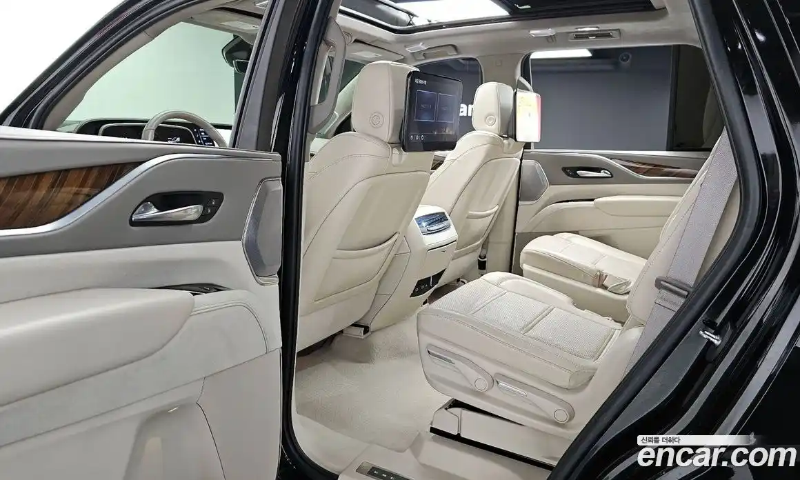 Cadillac Escalade 2022 6.2 гидро в Москве № 1253632, фото 12