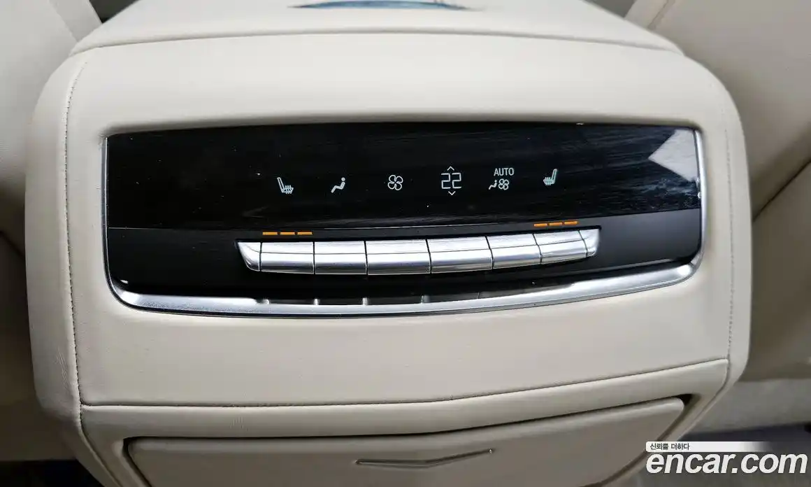 Cadillac Escalade 2022 6.2 гидро в Москве № 1253632, фото 20