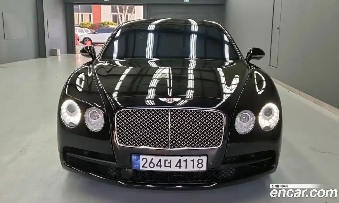 Bentley Flying Spur 2018 4.0 гидро в Москве № 1253778, фото 3