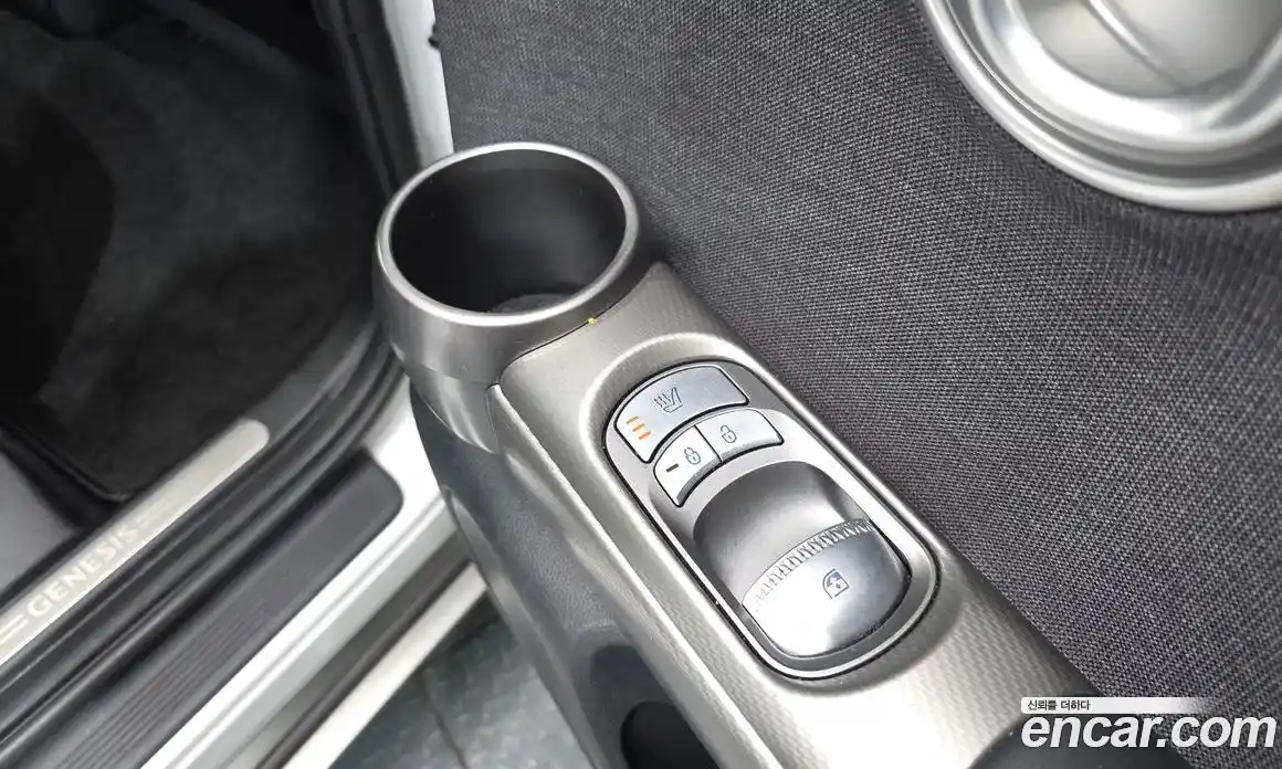 Genesis GV60 2022 0.1 Автомат в Москве № 1278295, фото 19