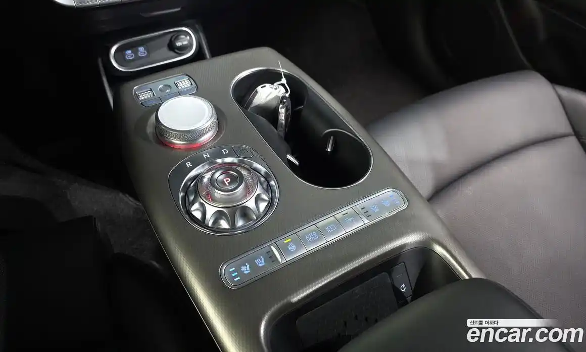 Genesis GV60 2022 0.1 Автомат в Москве № 1278295, фото 9