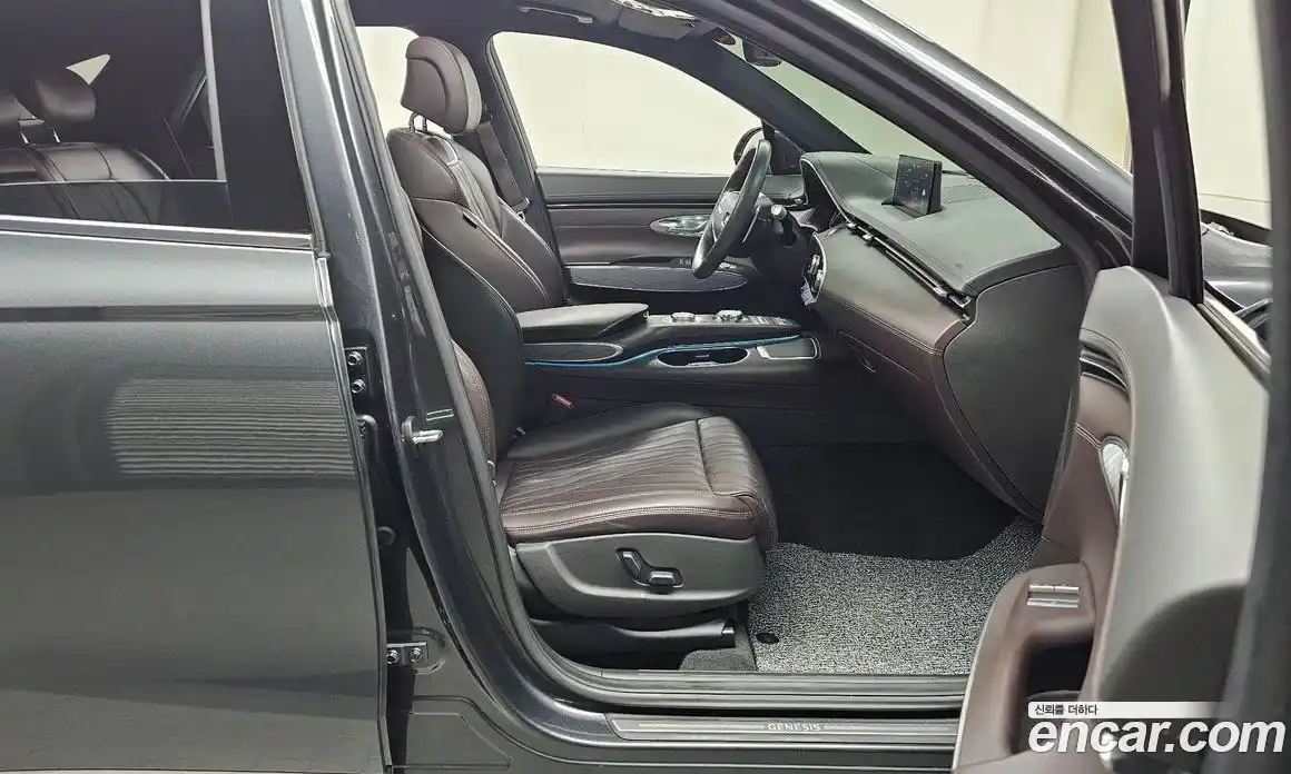 Genesis GV70 2021 2.2 Автомат в Москве № 1278319, фото 11