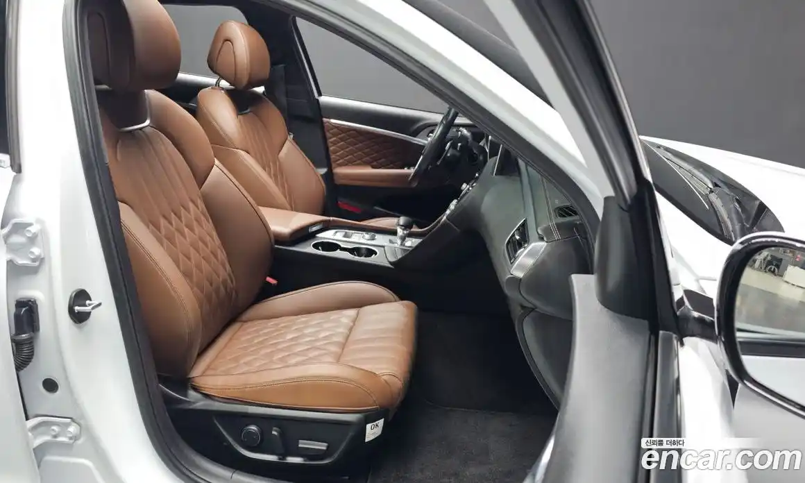 Genesis G70 2019 2.0 Автомат в Москве № 1278325, фото 11