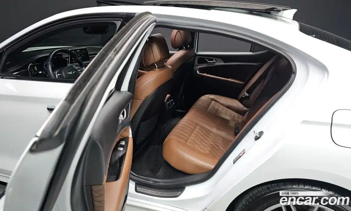 Genesis G70 2019 2.0 Автомат в Москве № 1278325, фото 13