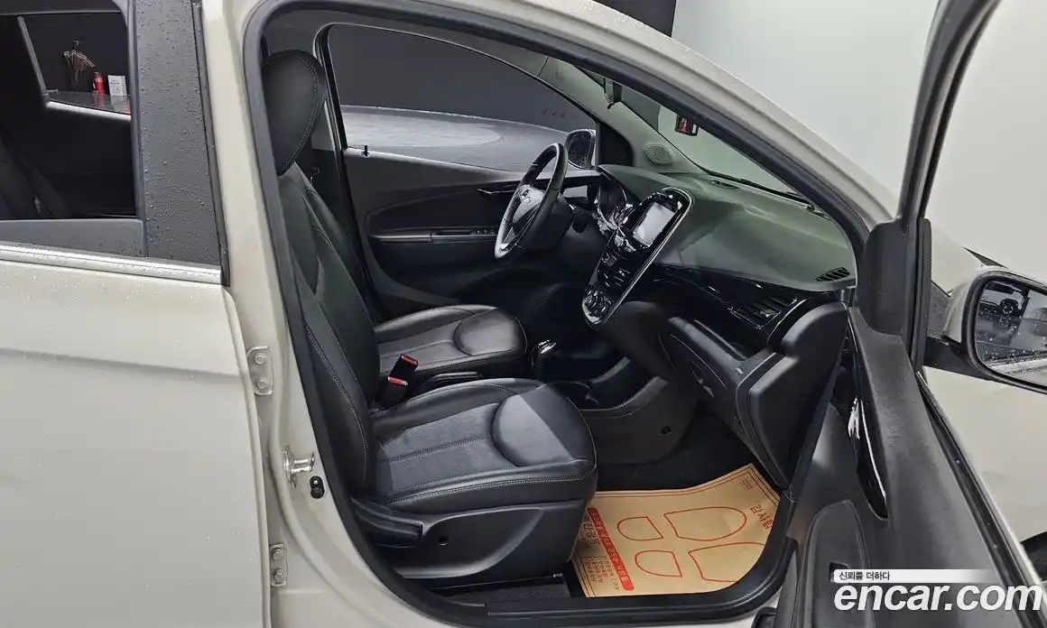Chevrolet Spark 2017 1.0 гидро в Москве, фото 12
