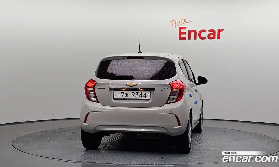 Chevrolet Spark 2017 1.0 гидро в Москве, фото 4