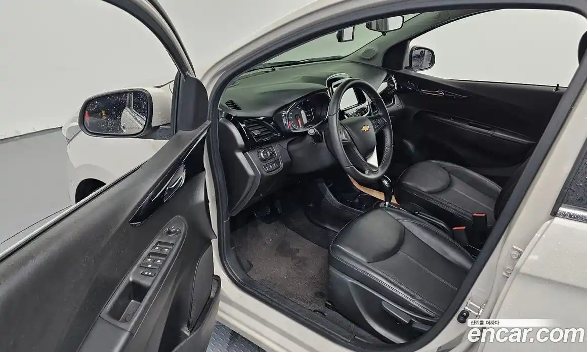 Chevrolet Spark 2017 1.0 гидро в Москве, фото 10