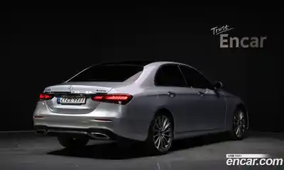 Mercedes-Benz E-Class 2021 2.0 гидро в Москве, миниатюра 2
