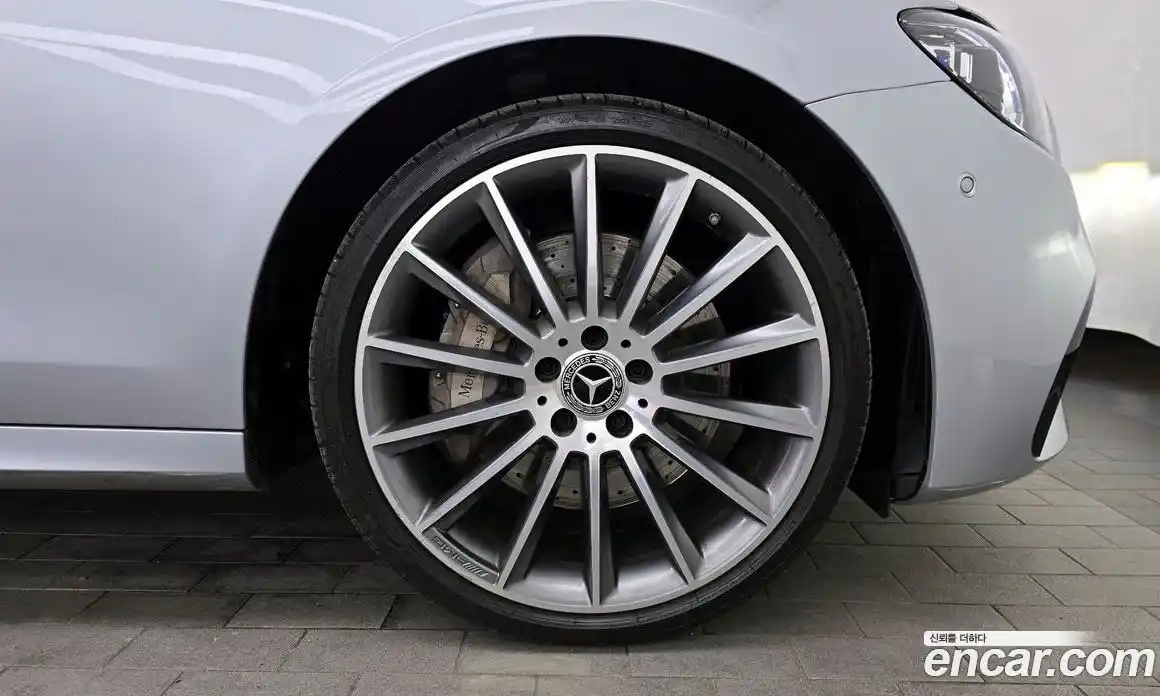 Mercedes-Benz E-Class 2021 2.0 гидро в Москве, фото 5