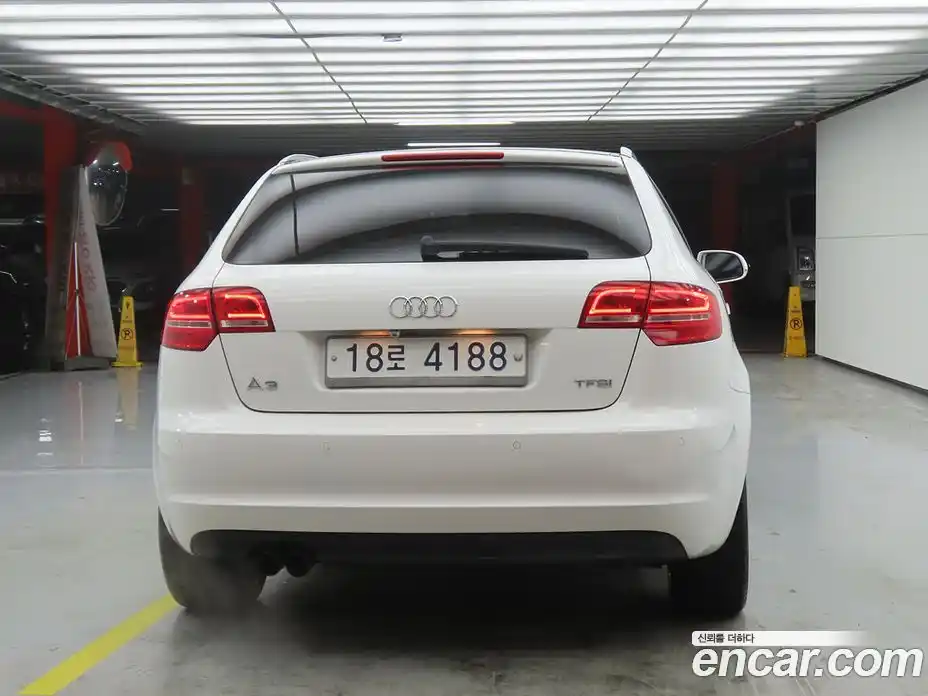 Audi A3 2011 2.0 гидро в Москве № 1280149, фото 3