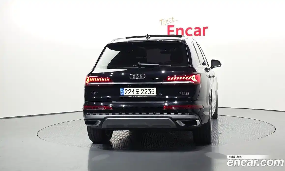 Audi Q7 2021 3.0 гидро в Москве № 1280193, фото 4