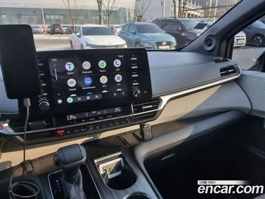 Toyota Sienna 2021 2.5 гидро в Москве № 1280815, фото 16