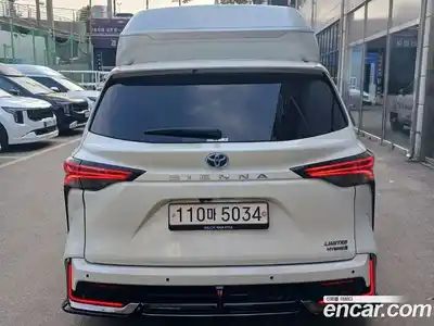 Toyota Sienna 2021 2.5 гидро в Москве № 1280815, миниатюра 5