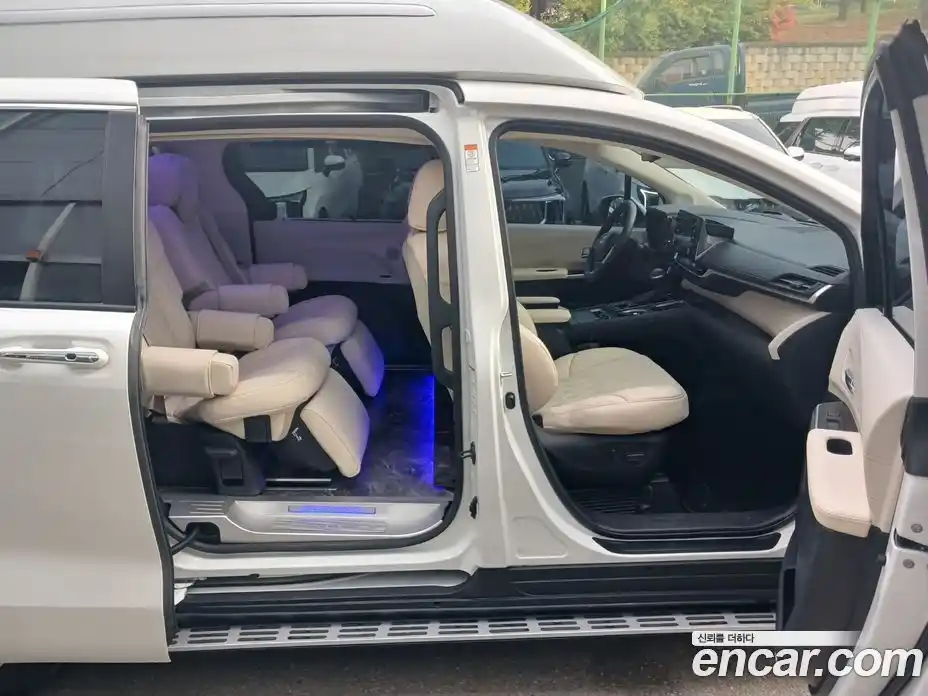 Toyota Sienna 2021 2.5 гидро в Москве № 1280815, фото 7