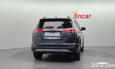 Toyota RAV4 2017 2.5 гидро в Москве № 1281090, миниатюра 4