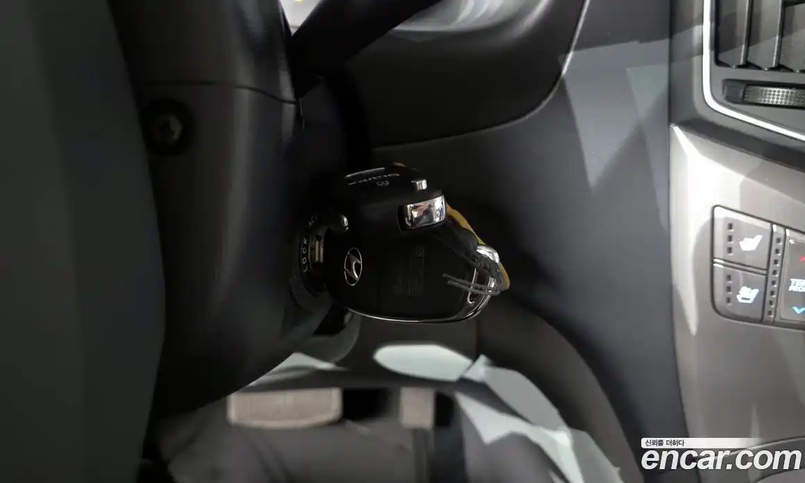 Hyundai Starex 2019 2.5 Автомат в Москве № 1288344, фото 16