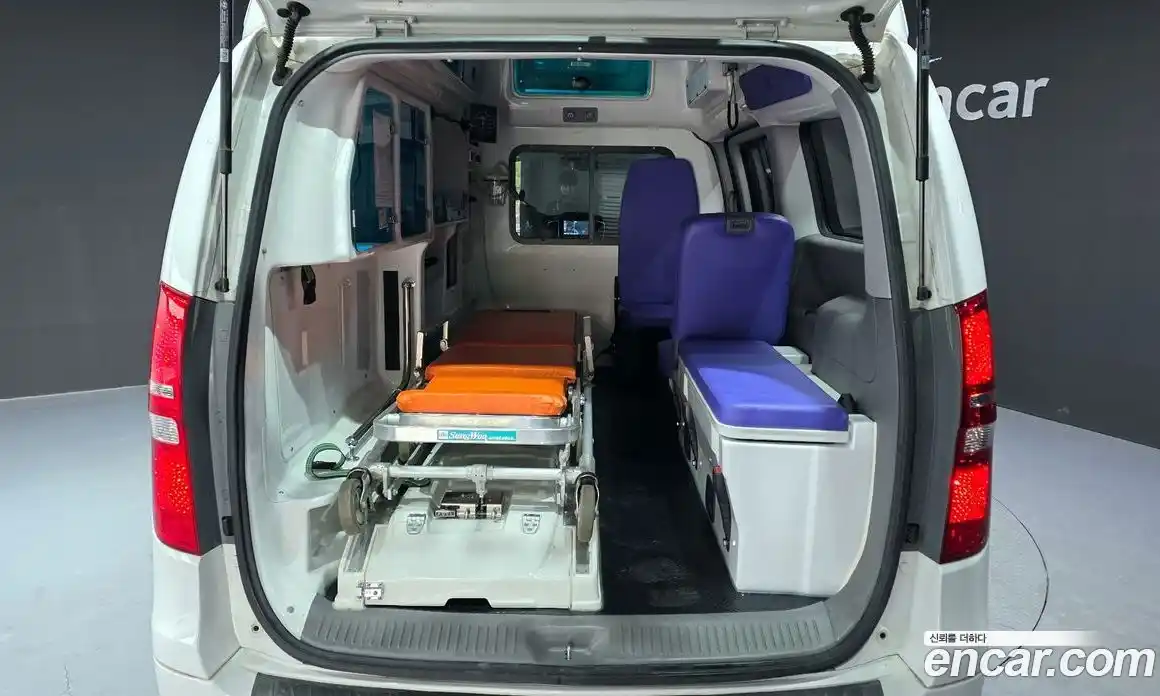 Hyundai Starex 2019 2.5 Автомат в Москве № 1288344, фото 20