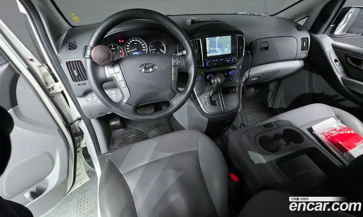 Hyundai Starex 2019 2.5 Автомат в Москве № 1288344, фото 7