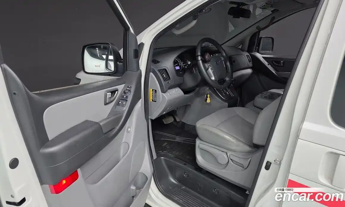 Hyundai Starex 2019 2.5 Автомат в Москве № 1288344, фото 10