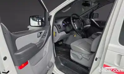 Hyundai Starex 2019 2.5 Автомат в Москве № 1288344, миниатюра 10
