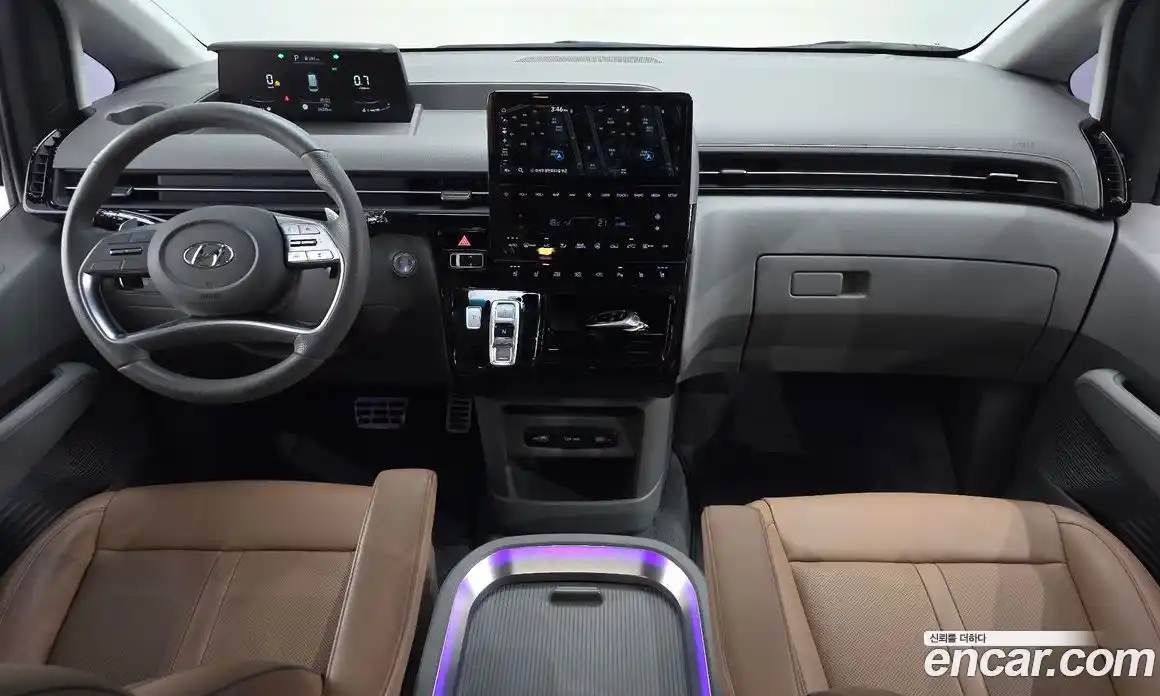 Hyundai Staria 2023 2.2 гидро в Москве № 1288576, фото 7