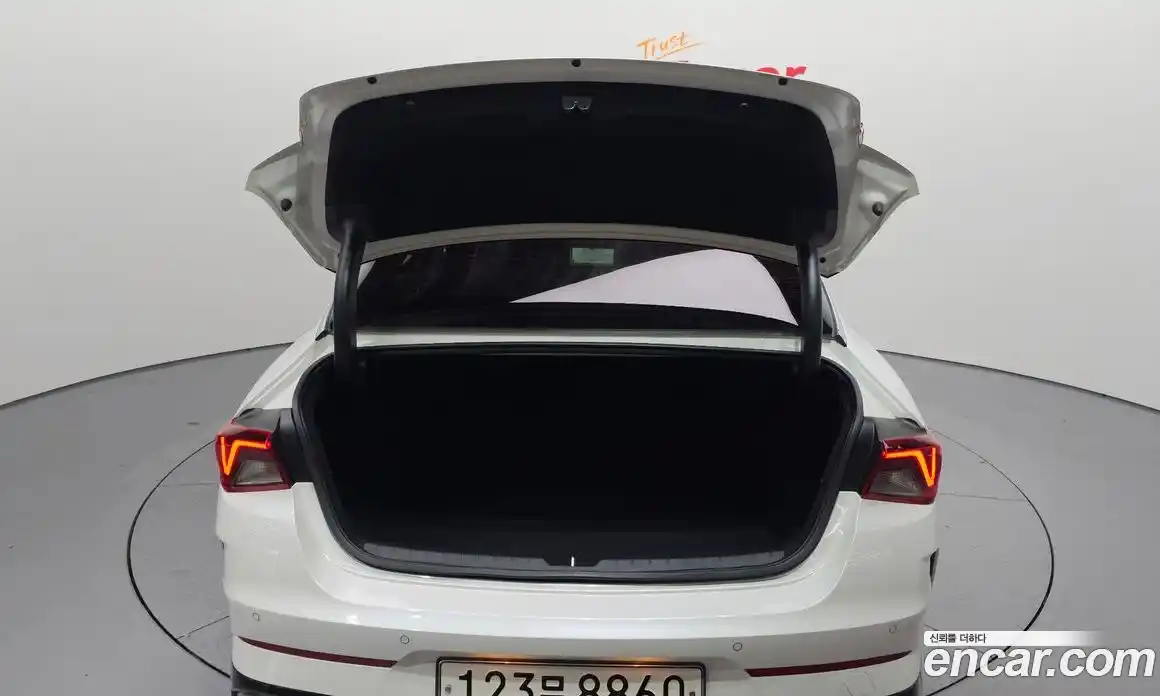 Kia K5 2023 2.0 Автомат в Москве № 1288839, фото 20