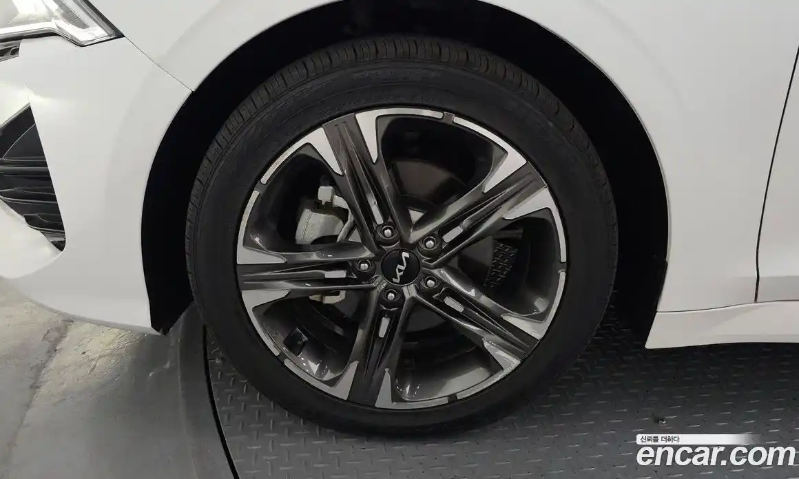 Kia K5 2023 2.0 Автомат в Москве № 1288839, фото 5