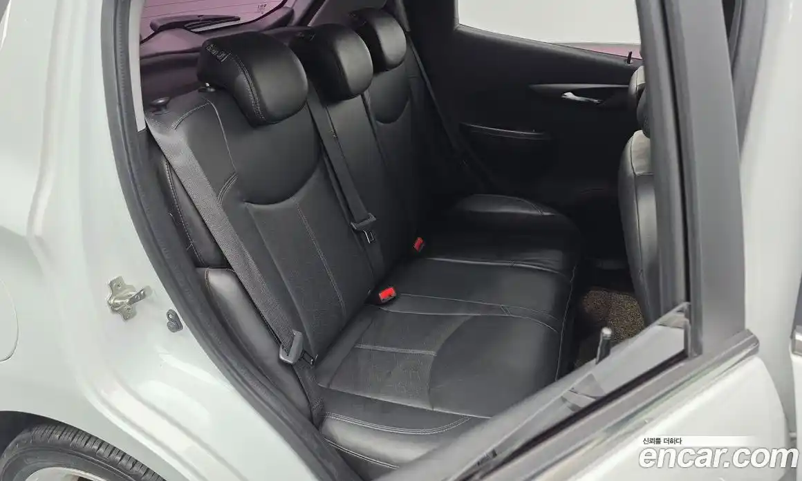 Chevrolet Spark 2016 1.0 гидро в Москве, фото 11