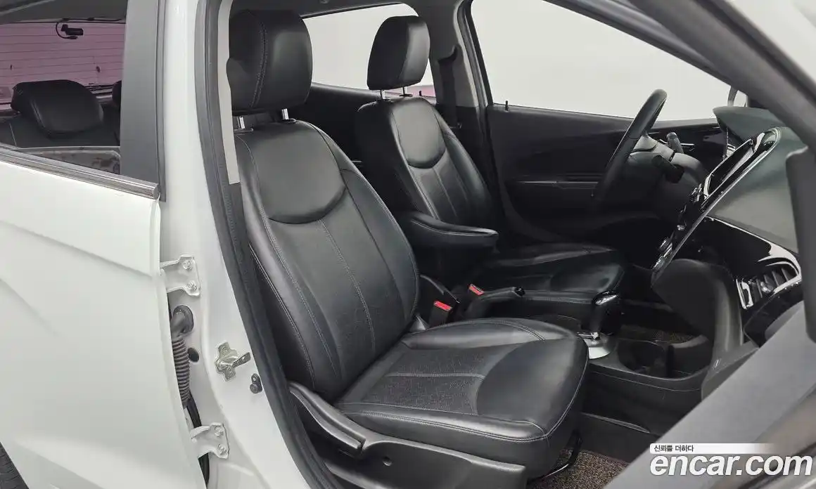 Chevrolet Spark 2016 1.0 гидро в Москве, фото 12