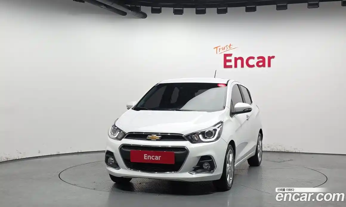 Chevrolet Spark 2016 1.0 гидро в Москве, фото 3