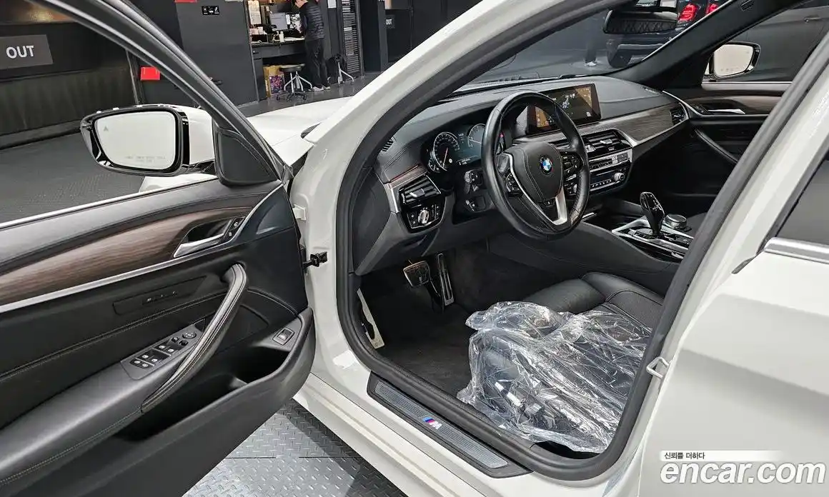 BMW 5-Series 2018 2.0 Автомат в Москве № 1290745, фото 11