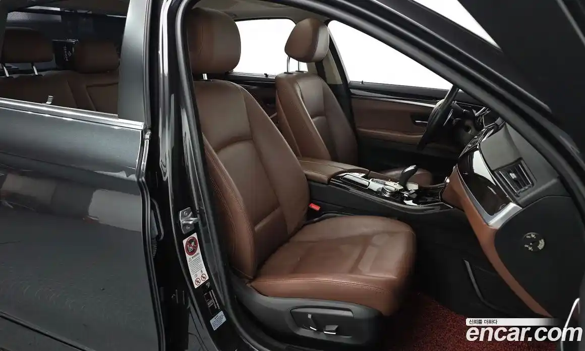 BMW 5-Series 2014 2.0 Автомат в Москве № 1290851, фото 12