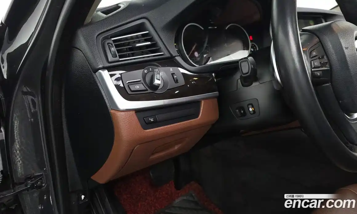 BMW 5-Series 2014 2.0 Автомат в Москве № 1290851, фото 13