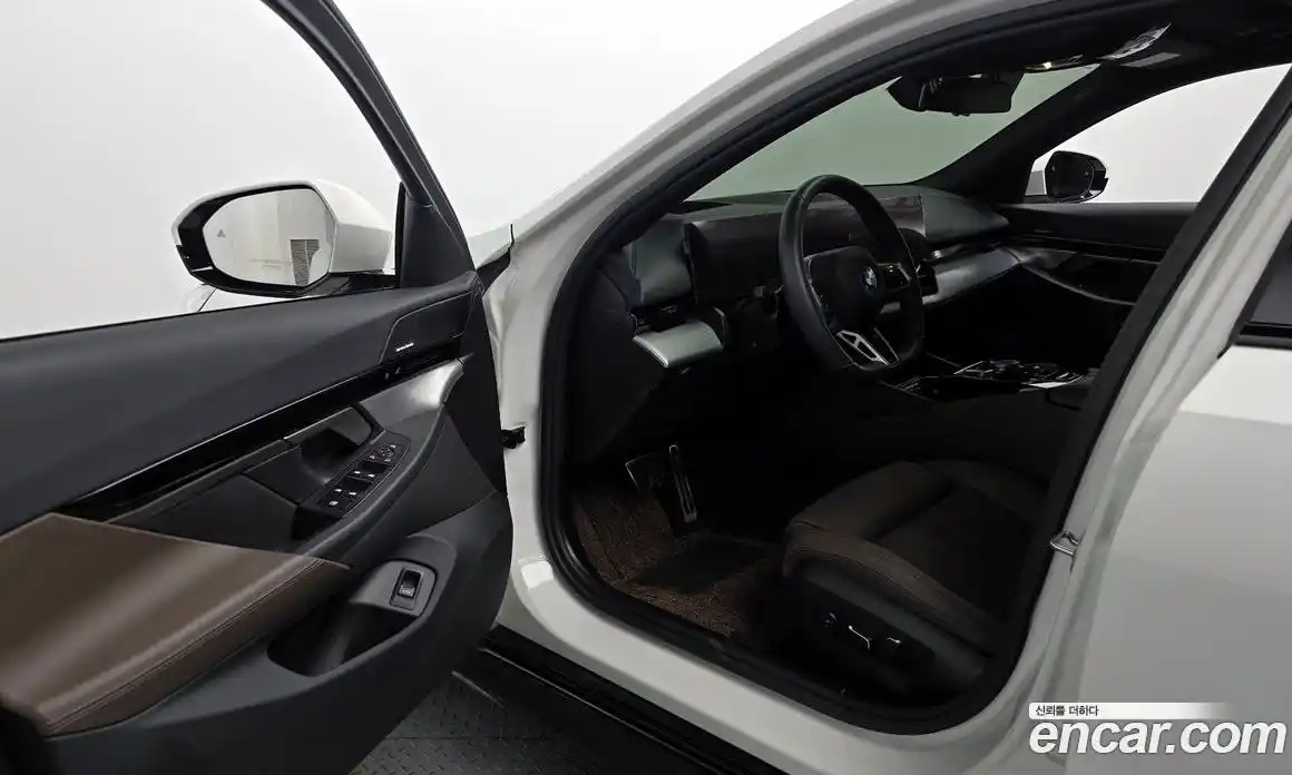 BMW 5-Series 2024 2.0 Автомат в Москве № 1291049, фото 11