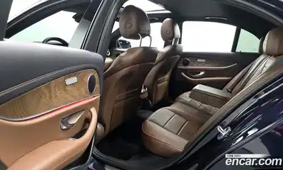 Mercedes-Benz E-Class 2022 2.0 гидро в Москве, миниатюра 11