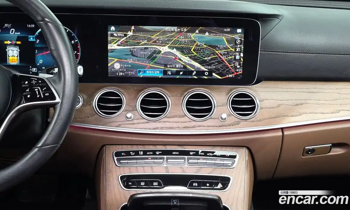 Mercedes-Benz E-Class 2022 2.0 гидро в Москве, фото 13