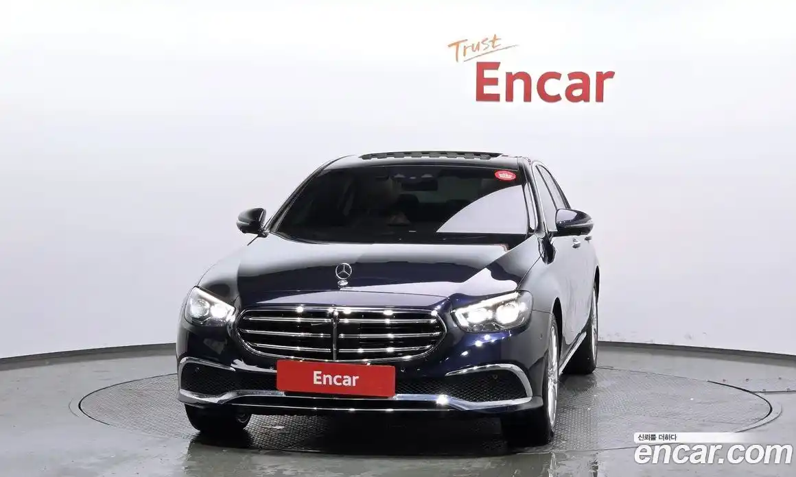 Mercedes-Benz E-Class 2022 2.0 гидро в Москве, фото 3