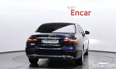 Mercedes-Benz E-Class 2022 2.0 гидро в Москве, миниатюра 4